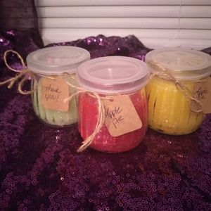 Apple pie scented candles